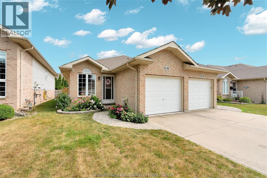 Single Family — 10 Villa Court, Chatham, Ontario