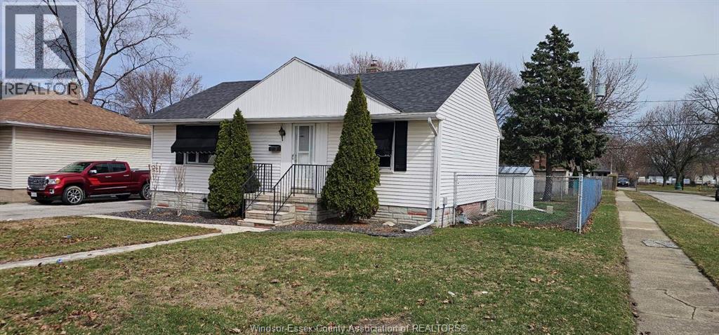 1020 Askin Avenue, Windsor — photograph 3