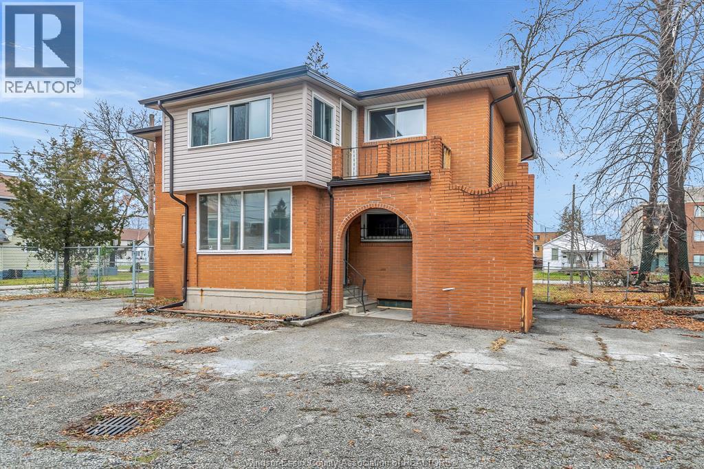 509 Aylmer Avenue #MAIN, Windsor — photograph 2