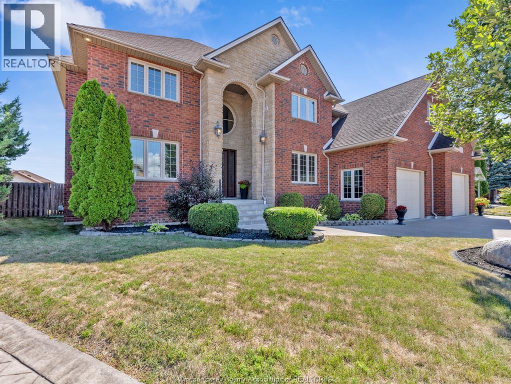 Single Family — 118 Remo Crescent, Lakeshore, Ontario