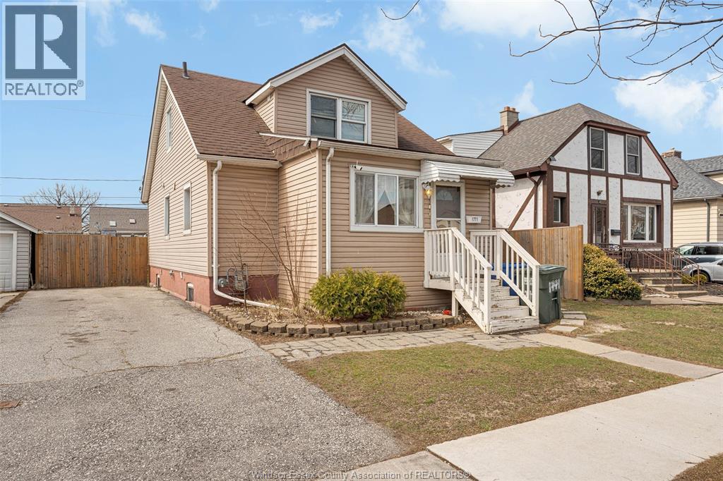 1771 Windermere Road, Windsor — photograph 2