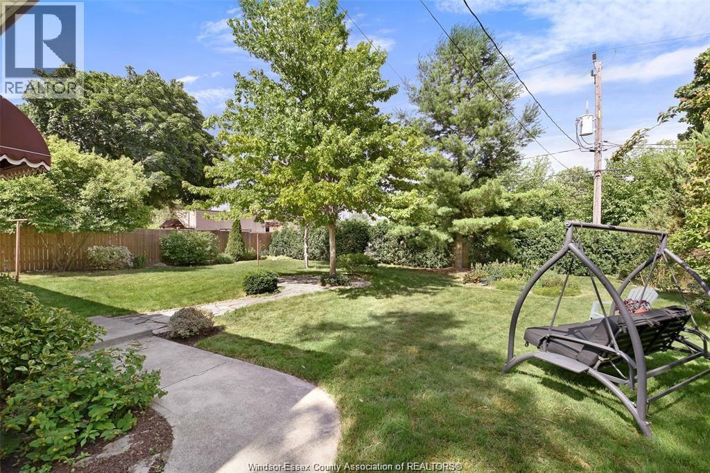 2432 Buckingham Drive, Windsor — photograph 3