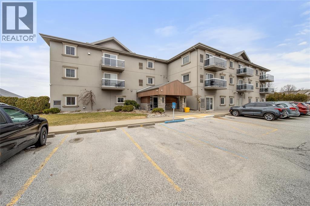 44 Robson Road #216, Leamington — photograph 2