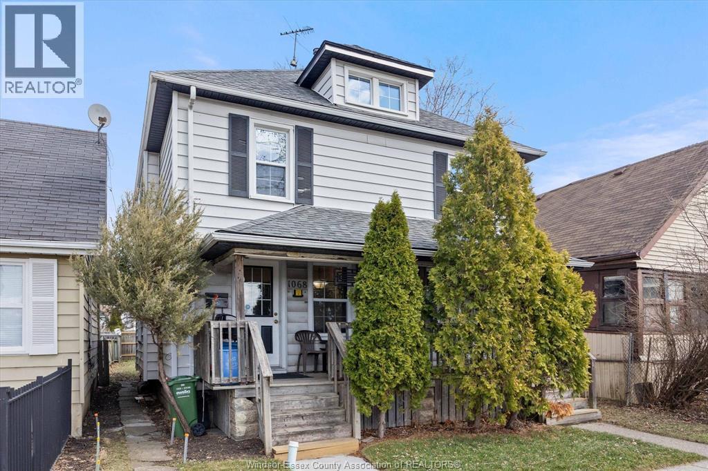 1068 St. Luke, Windsor — primary photograph