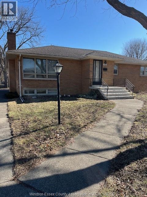 2804 Everts, Windsor — photograph 2