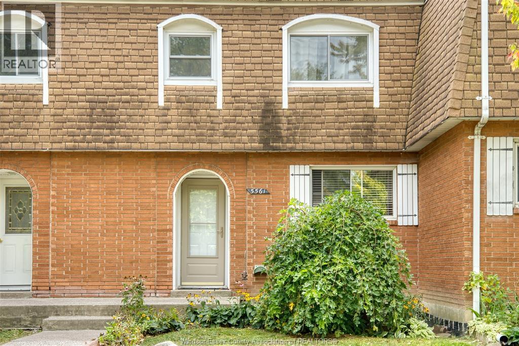 5561 Empress #58, Windsor — photograph 2