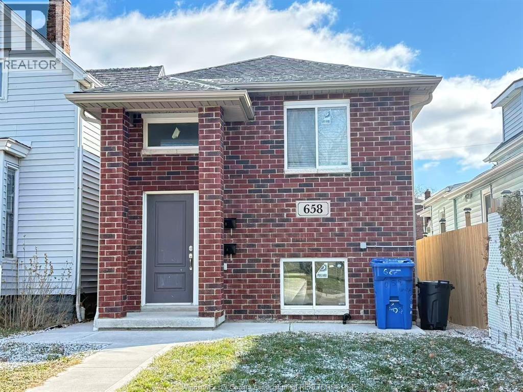 658 Caron Avenue #2, Windsor — primary photograph