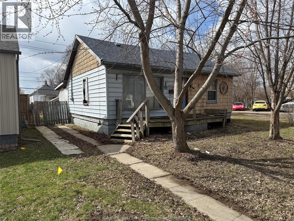 1303 Central, Windsor — photograph 3