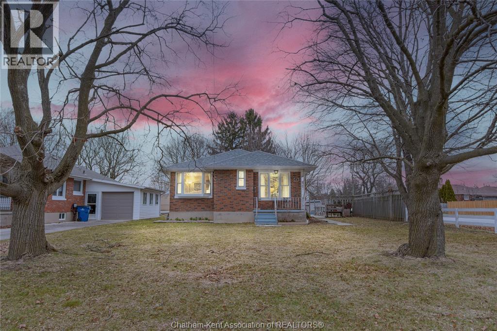 107 Sussex Street, Chatham — photograph 3