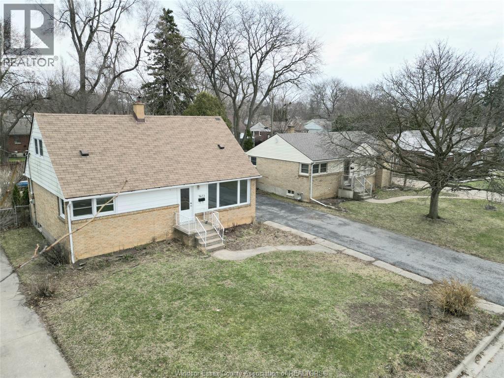 3672 Morris Drive, Windsor — photograph 2