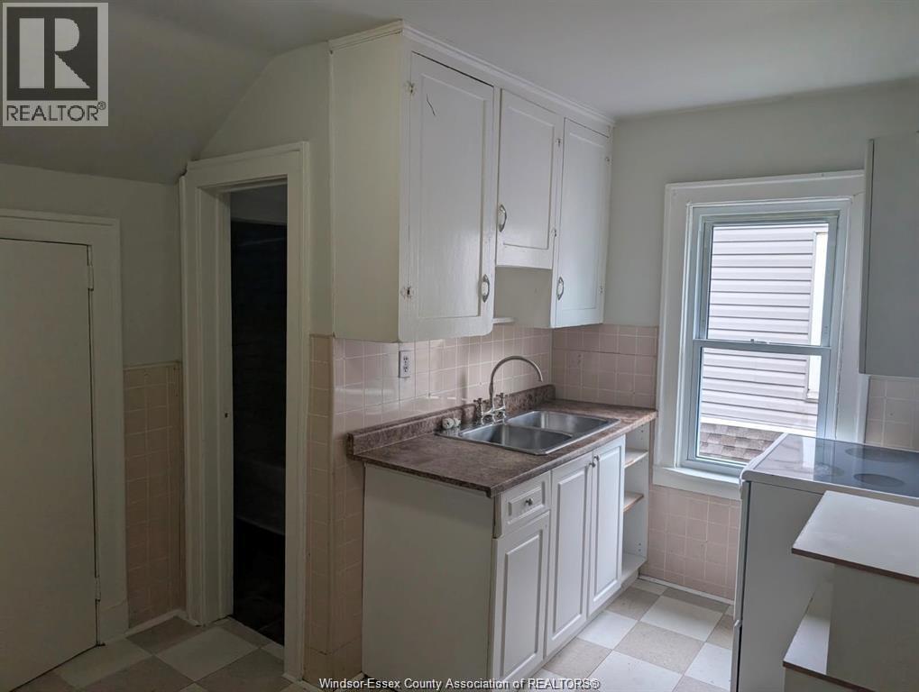 1335 Marentette Avenue #UPPER, Windsor — photograph 3
