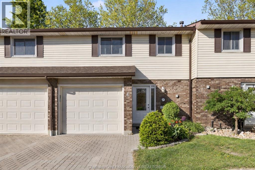 Single Family — 393 Baldoon Road, Chatham, Ontario