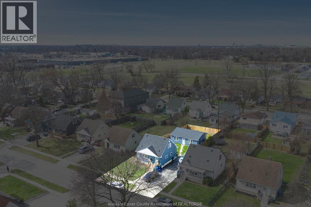 1167 Askin Avenue, Windsor — primary photograph
