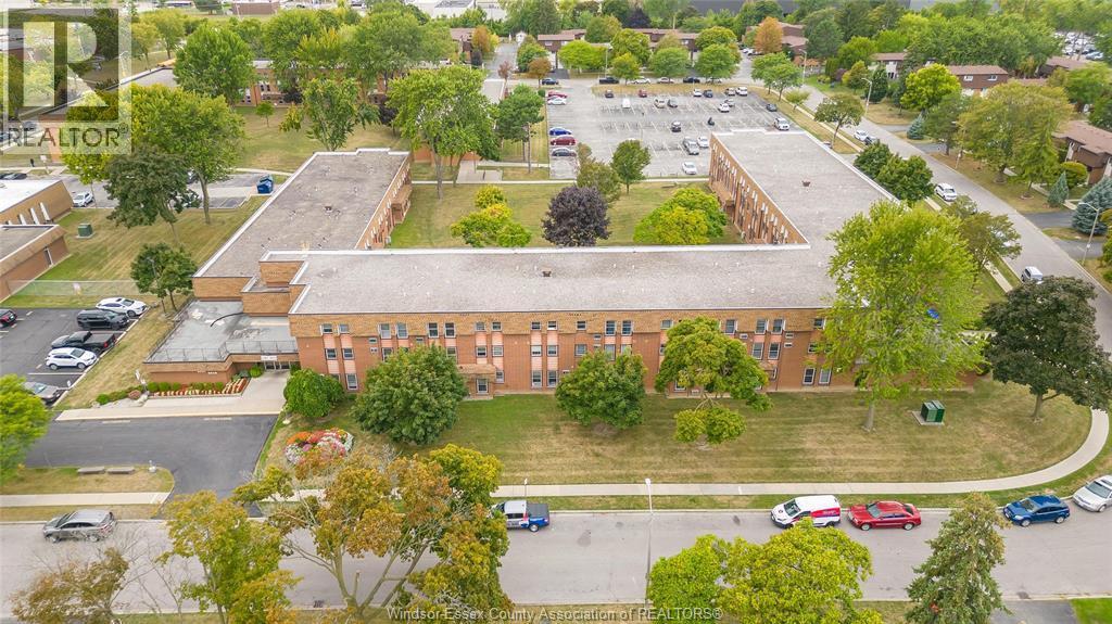 6583 Thornberry #361, Windsor — photograph 2