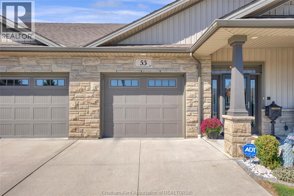53 Veranda Court, Chatham — photograph 2