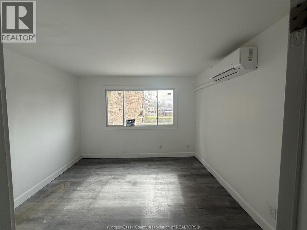3150 Peter Street #11, Windsor — photograph 3