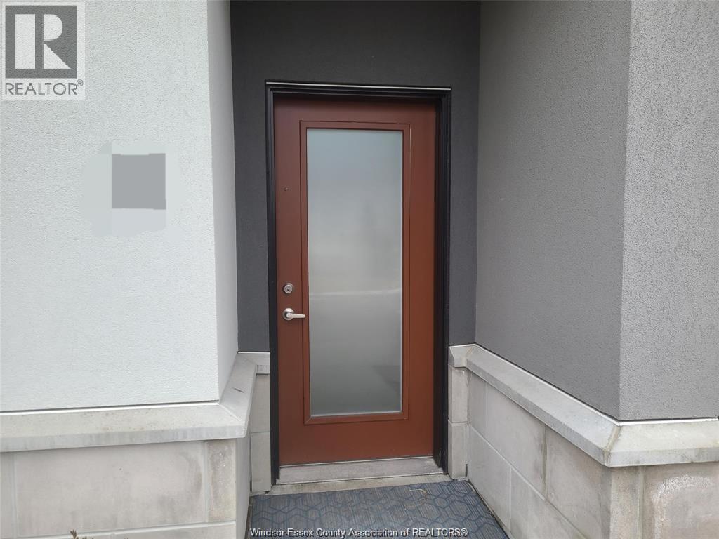 550 Sandison #23, Windsor — photograph 2