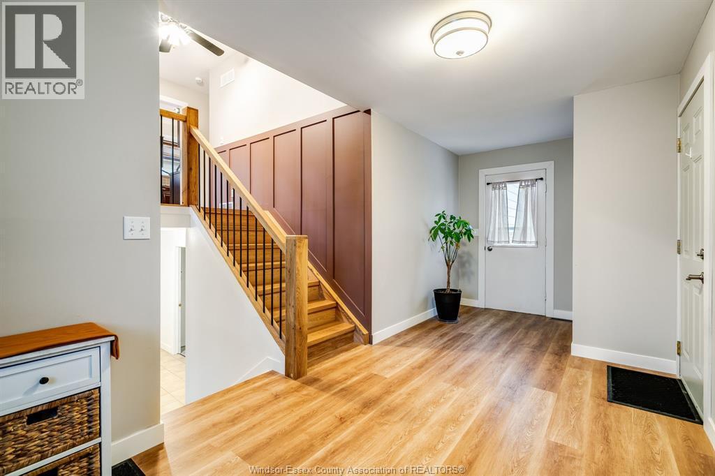 250 Applewood Road, Kingsville — photograph 2
