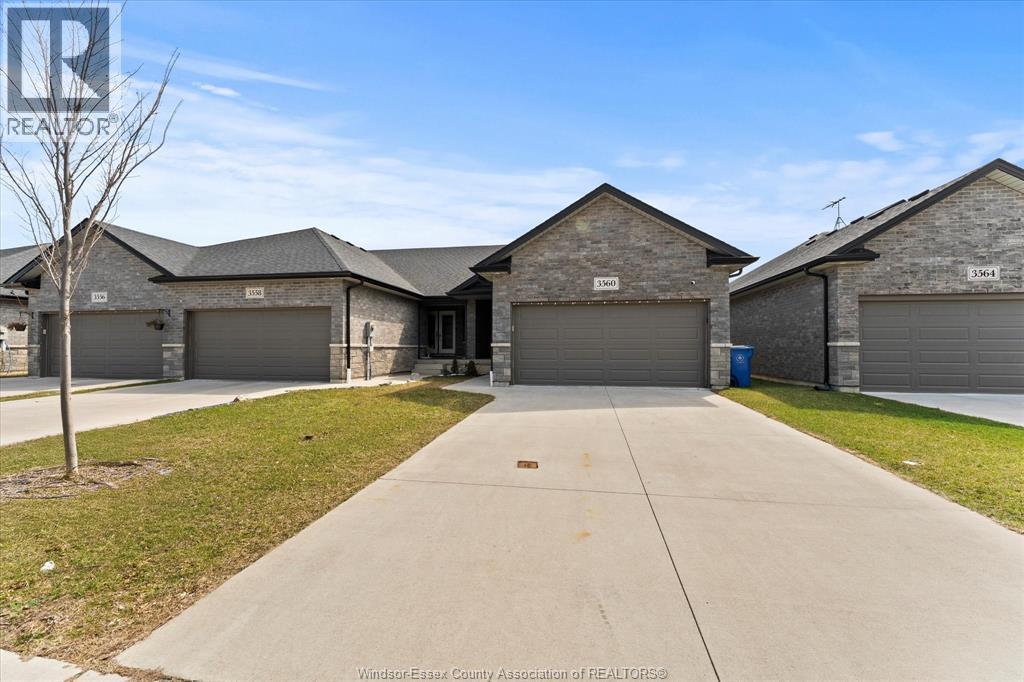 3560 Hallee Crescent, Windsor — photograph 3