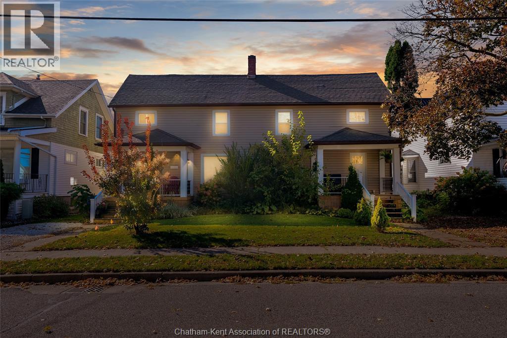 Multi-family — 68/70 Elizabeth Street, Chatham, Ontario