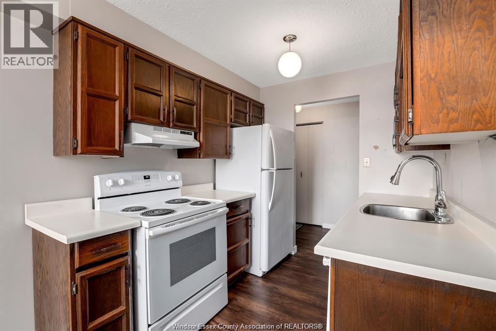 3936 Wyandotte Street #211, Windsor — photograph 3
