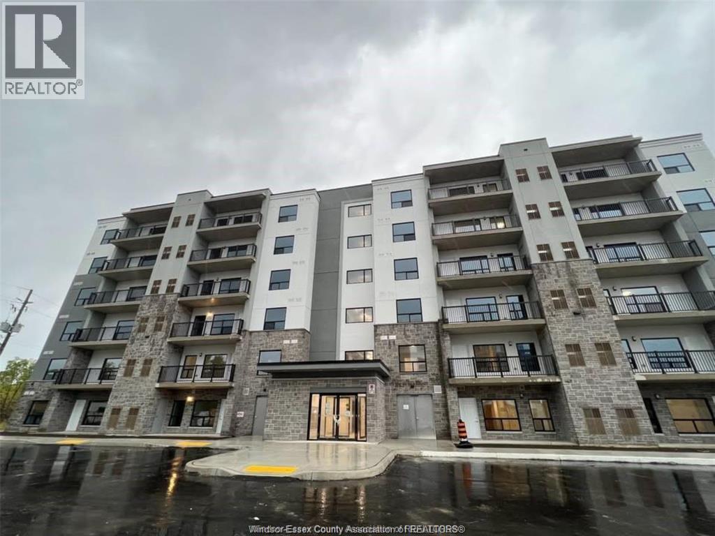 3370 Stella Crescent #128, Windsor — primary photograph