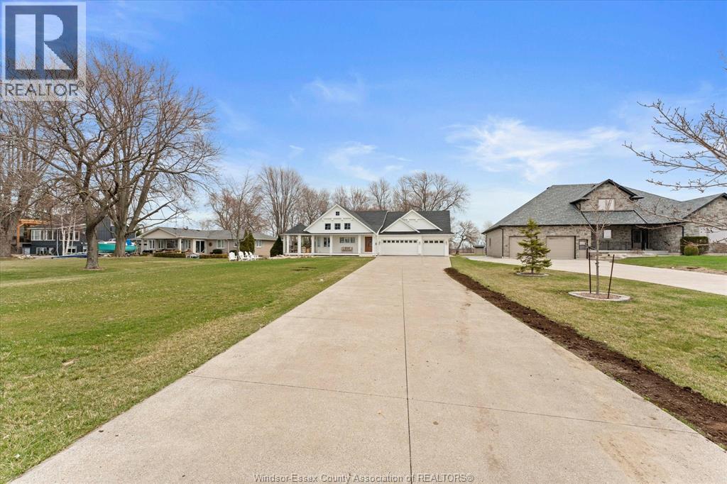 963 Front Rd S, Amherstburg — photograph 3