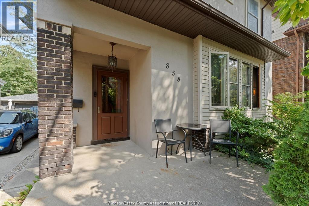 858 Chilver Road, Windsor — photograph 3