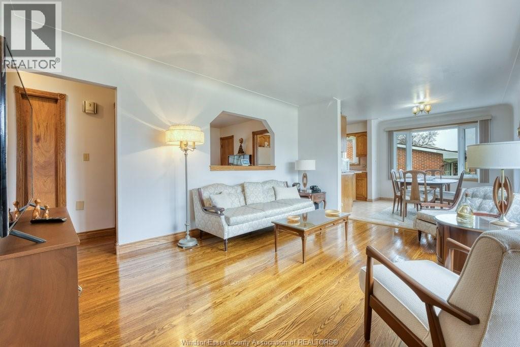 3603 Rockwell Boulevard, Windsor — photograph 3