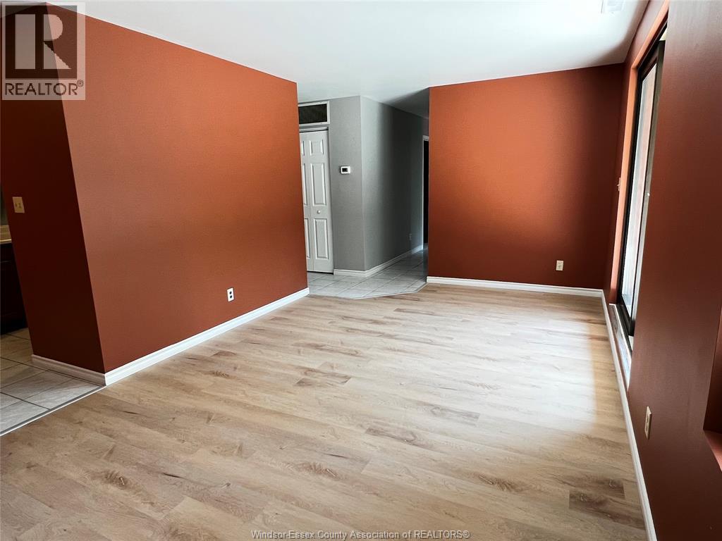 3875 Tecumseh Road #3, Windsor — photograph 3