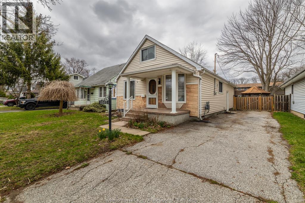 1517 Westminster Boulevard, Windsor — photograph 2