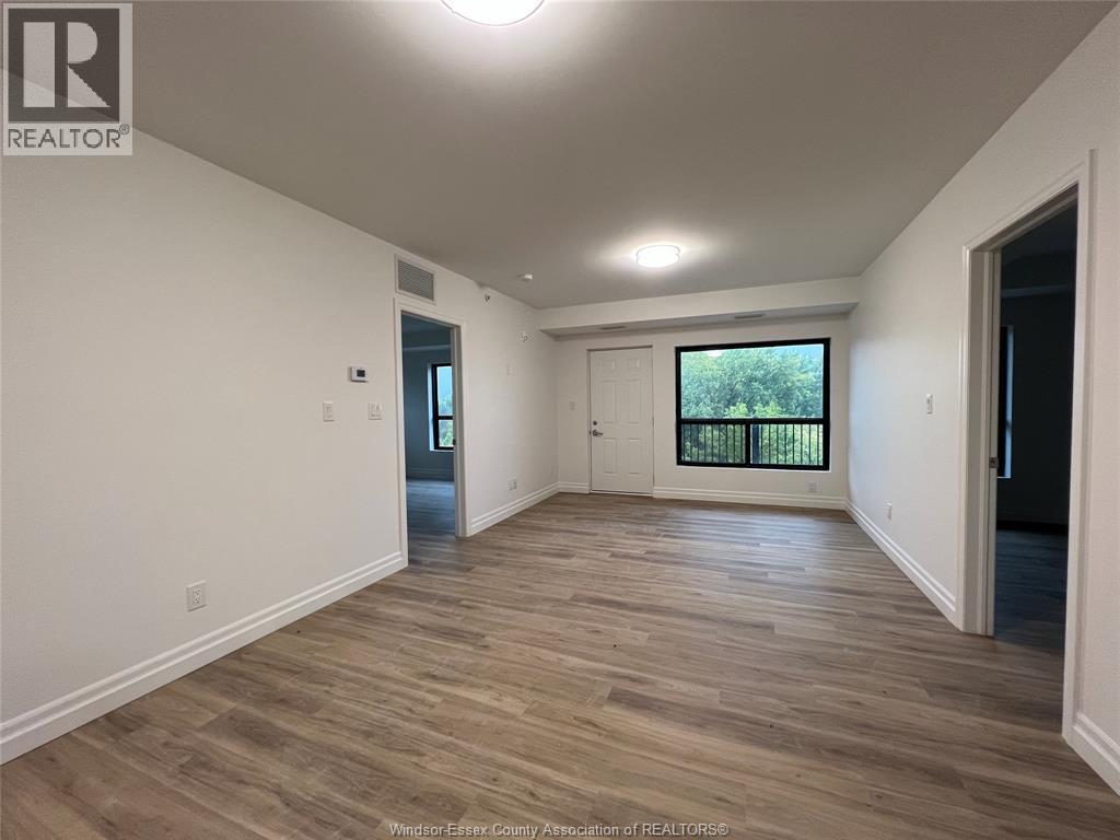 3370 Stella Crescent #329, Windsor — photograph 2