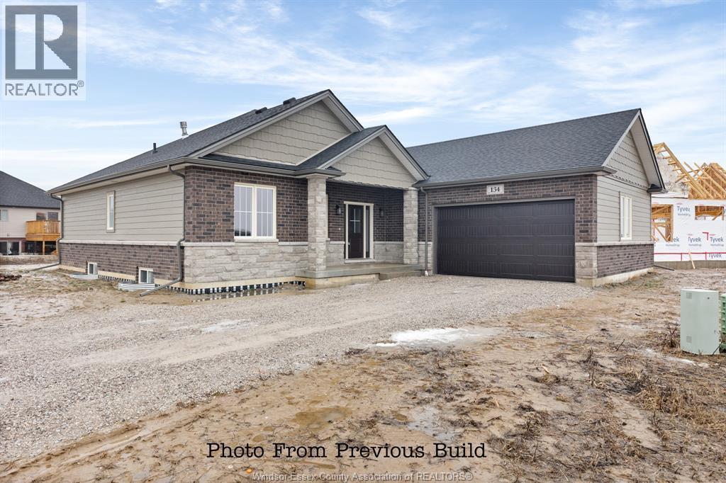 Single Family — 43 Bloomington, Chatham, Ontario