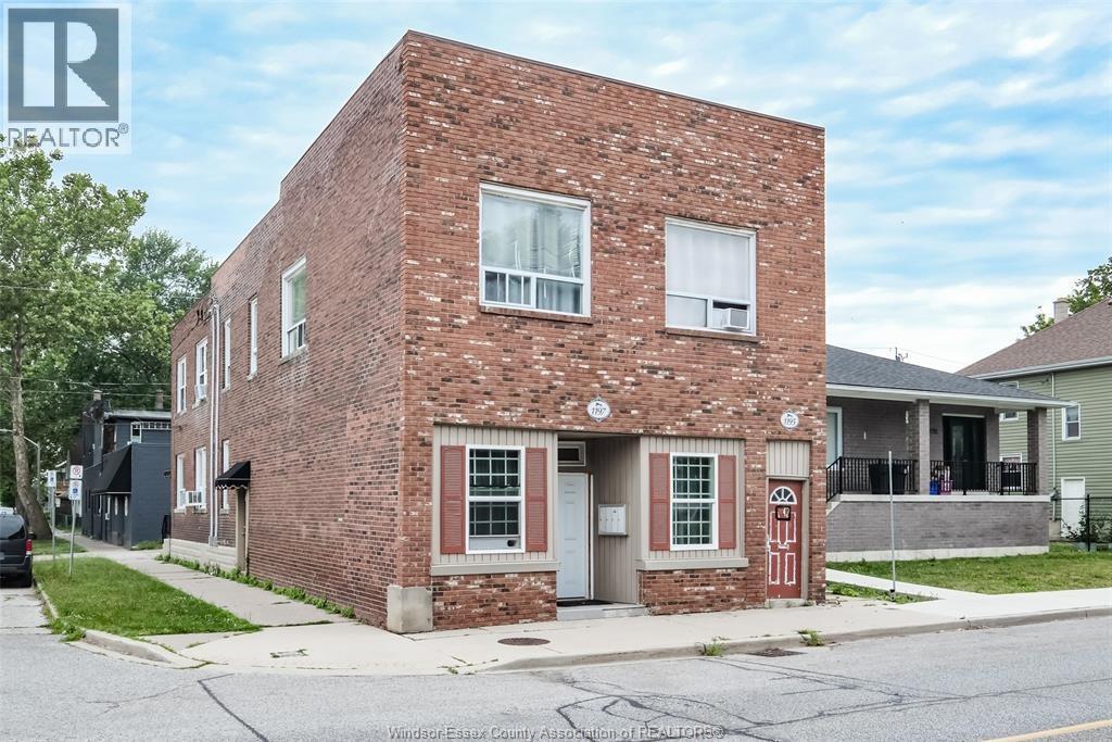 1195-97 Drouillard Road, Windsor — primary photograph