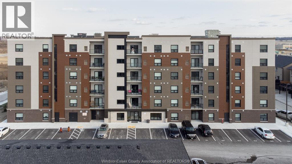 716 Brownstone #208, Tecumseh — photograph 3