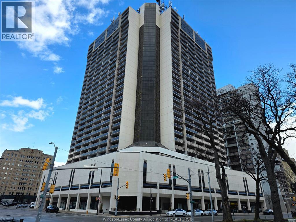 150 Park Street #2313, Windsor — primary photograph