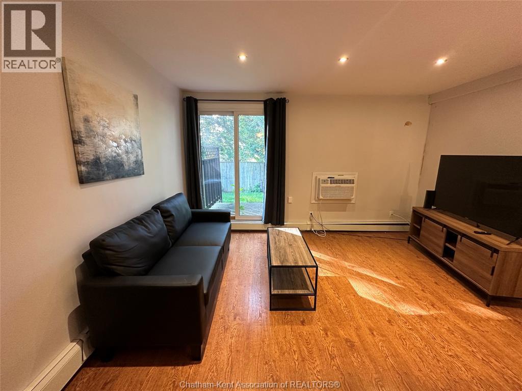 200 Emma Street #1, Chatham — photograph 3