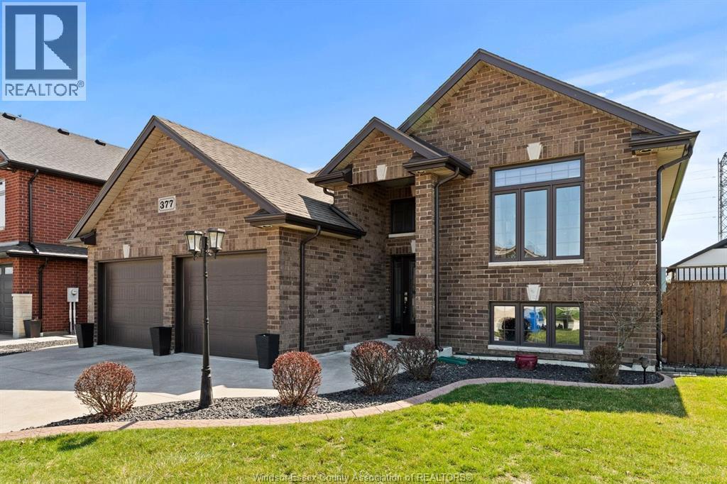 Single Family — 377 Piroli Crescent, Lakeshore, Ontario