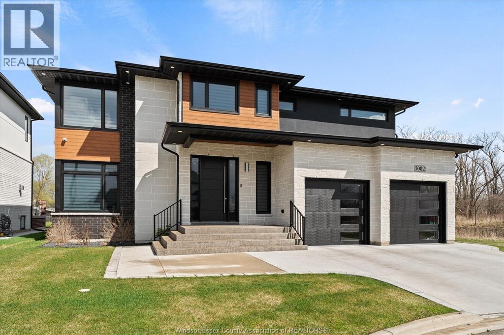 Single Family — 3082 Betts Avenue, Windsor, Ontario
