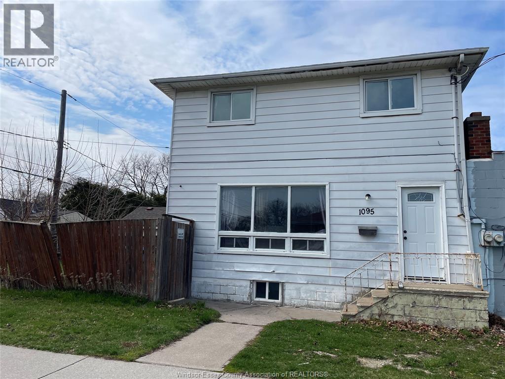 1095 Partington, Windsor — photograph 3