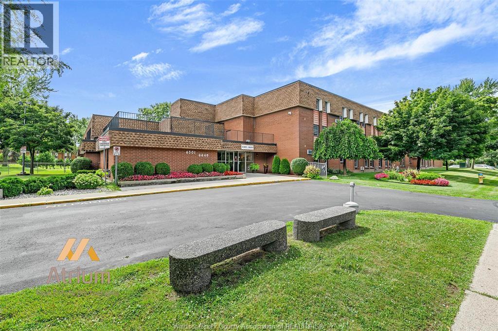6555 Thornberry Crescent #347, Windsor — primary photograph
