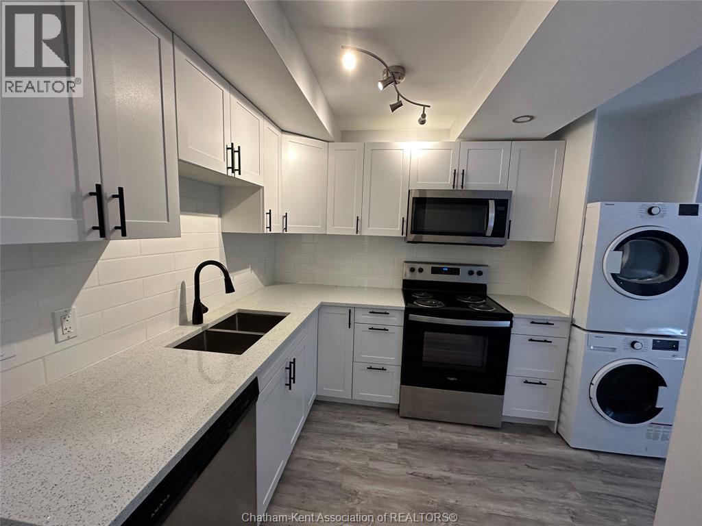 Single Family — 200 Emma Street, Chatham, Ontario