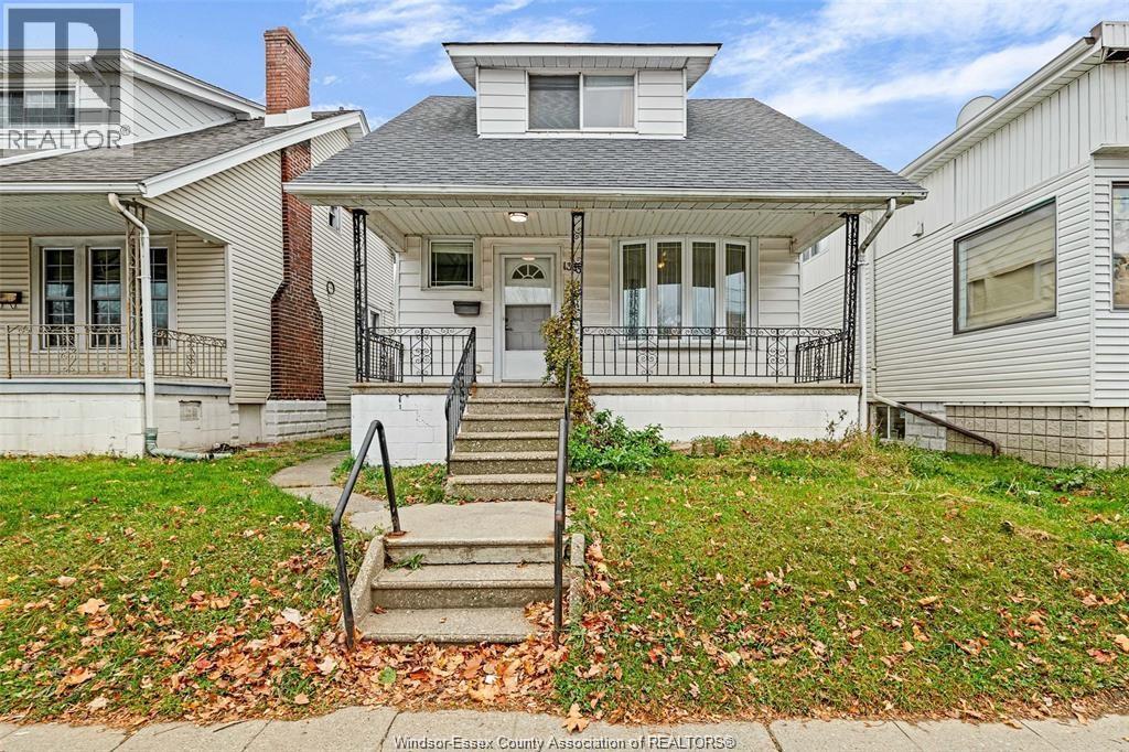 1333 Wyandotte Street, Windsor — primary photograph