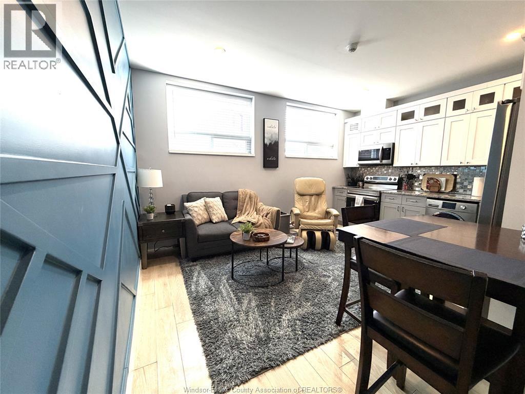 477 Pelissier Street #6, Windsor — photograph 2