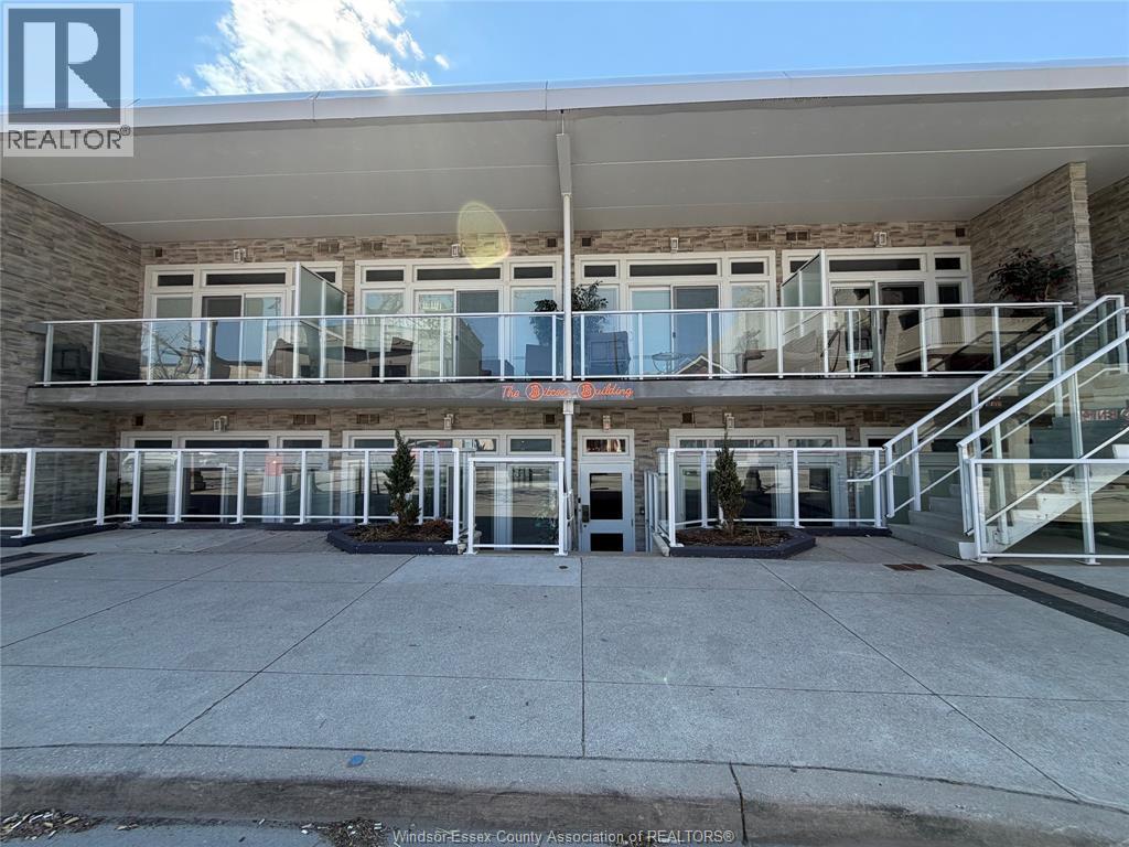 477 Pelissier Street #7, Windsor — primary photograph