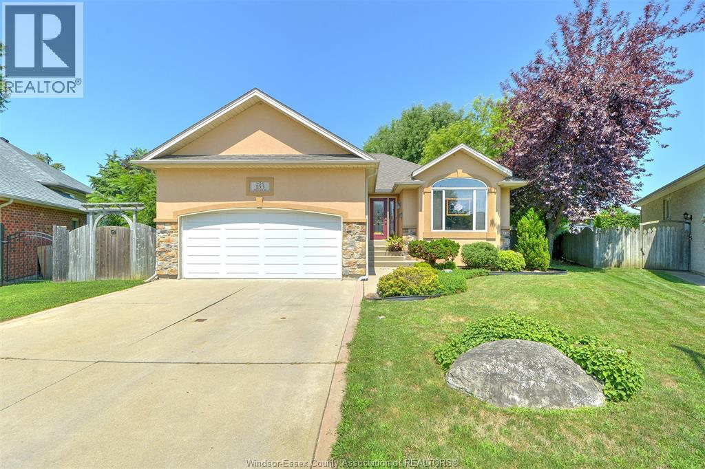 153 Purple Plum Drive, Kingsville — photograph 2