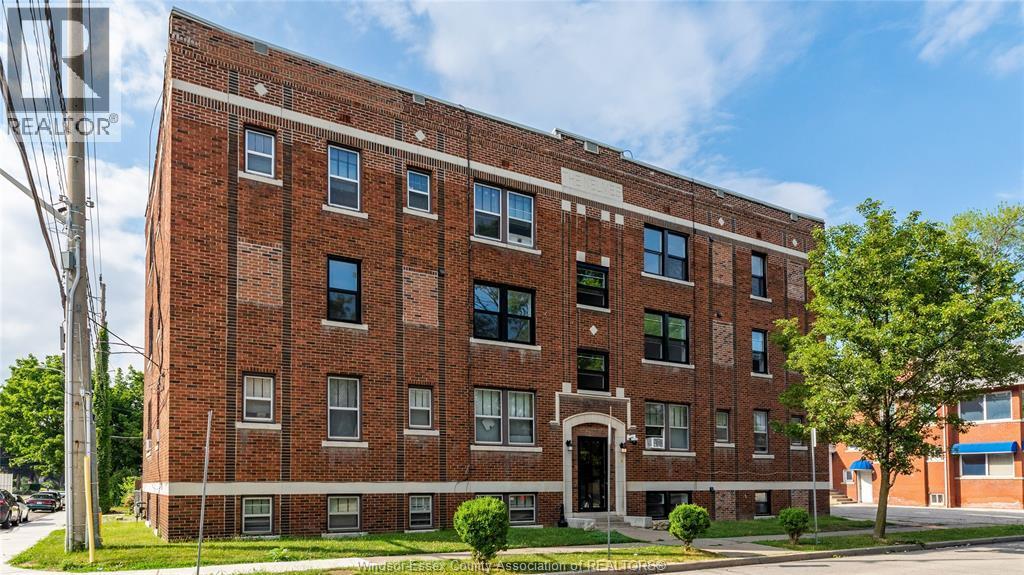 74 Ellis Street #12, Windsor — primary photograph