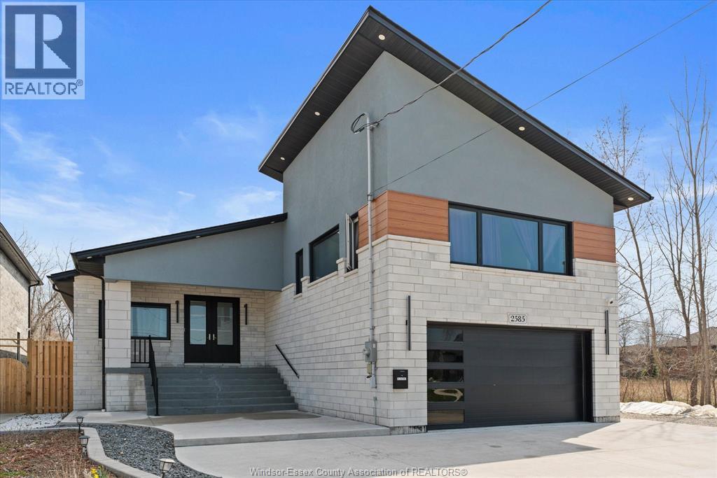 Single Family — 2585 Kenora Street, Windsor, Ontario