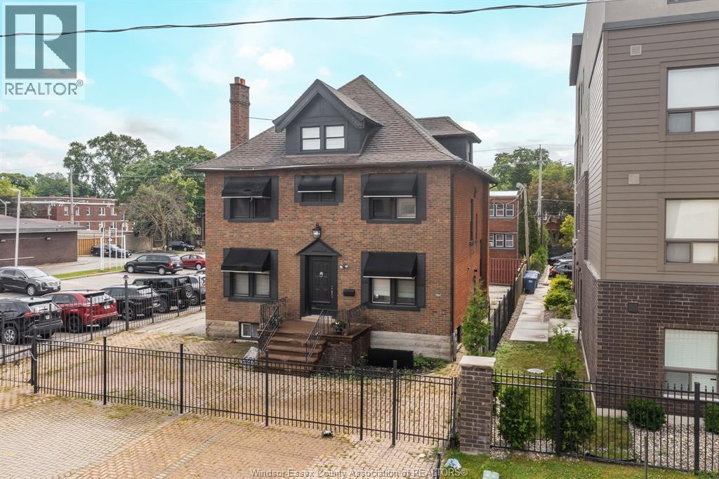 961 Ouellette Avenue #2, Windsor — primary photograph