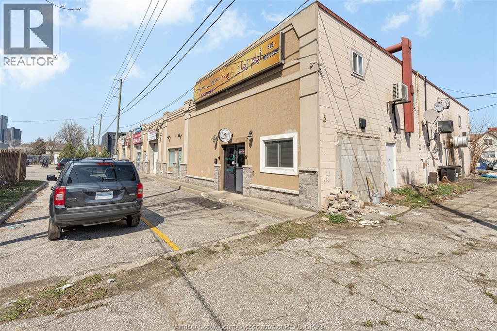 671 Wyandotte Street #4, Windsor — photograph 2